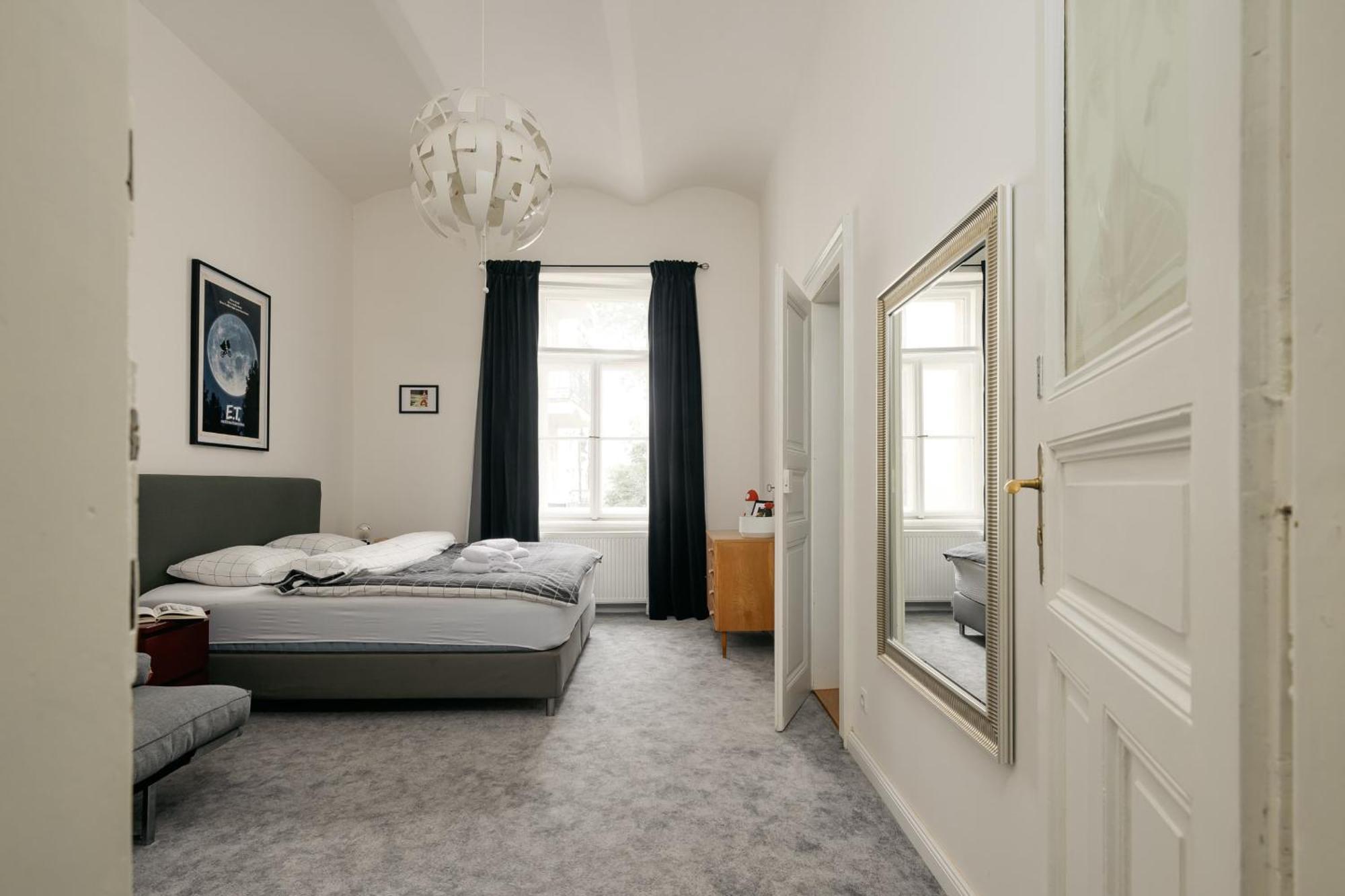 Comfortable And Cosy Apt A Few Steps From Dancing House And Naplavka Dance Prague Luaran gambar
