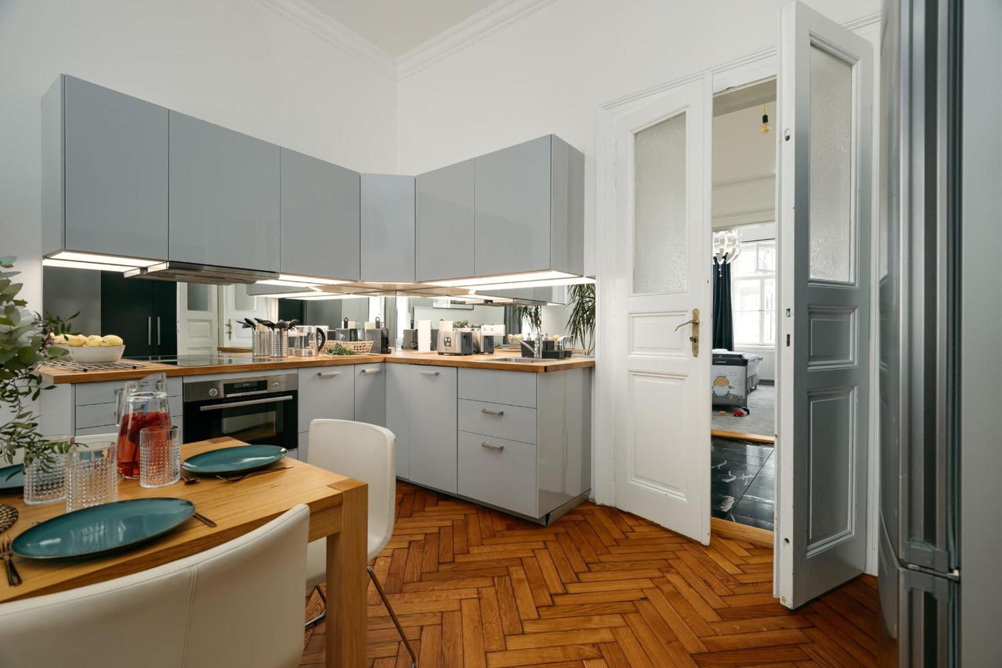 Comfortable And Cosy Apt A Few Steps From Dancing House And Naplavka Dance Prague Luaran gambar